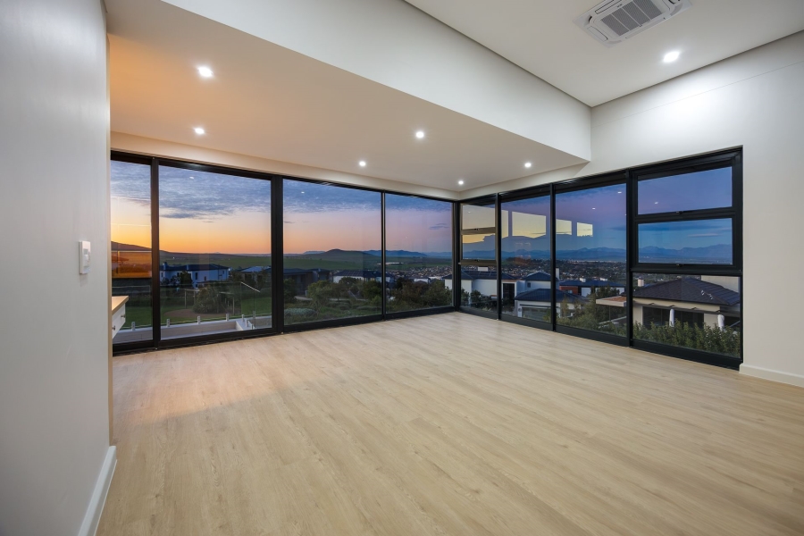 5 Bedroom Property for Sale in Clara Anna Fontein Western Cape